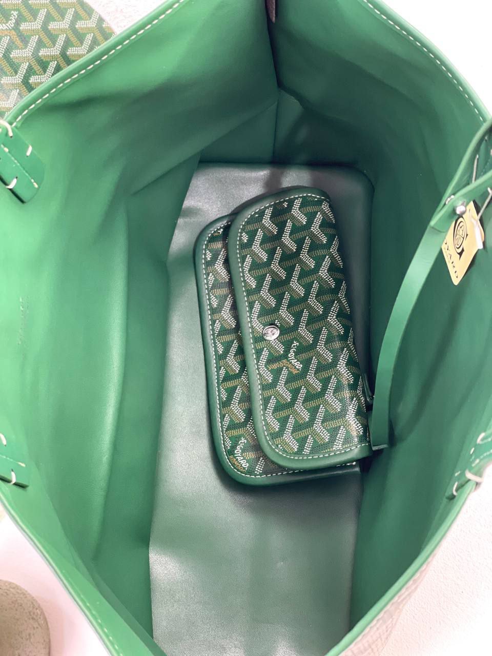 /public/uploads/photos/shares/Suzy bags/IMG_3863.jpeg